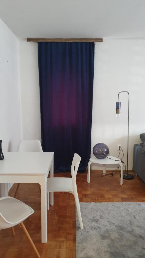 Apartment Sretni Dimnjacar Osijek Eksteriør billede